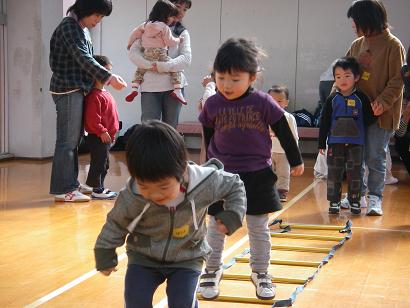 http://www.city.takeo.lg.jp/kyouiku-blog/images/fut1.JPG