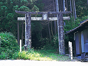 黒髪神社の肥前鳥居1