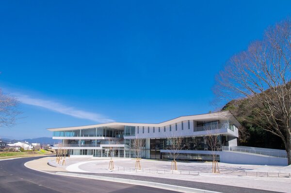 asiauni-campus.jpg