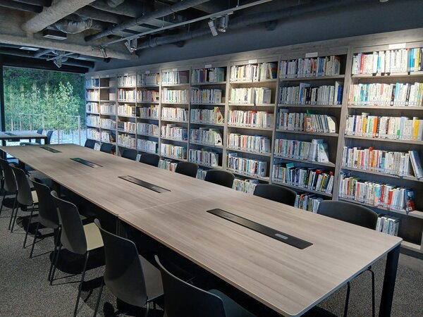 asiauni-library.jpg