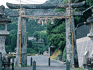 武雄神社の肥前鳥居1