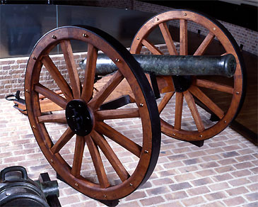Napoleon style field cannon